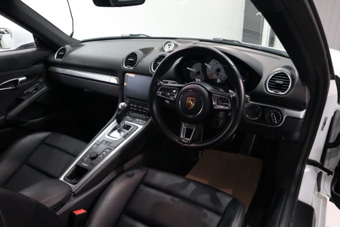 2025 Porsche 718 Cayman