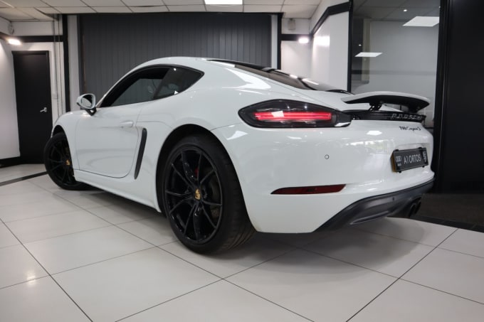 2025 Porsche 718 Cayman