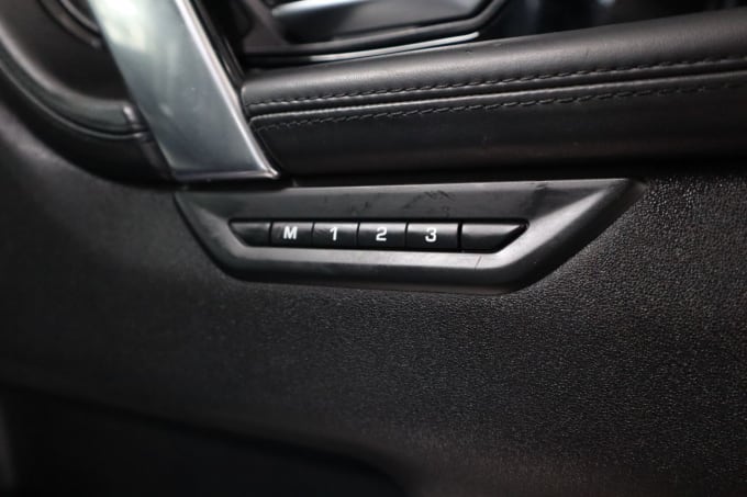 2025 Land Rover Discovery Sport
