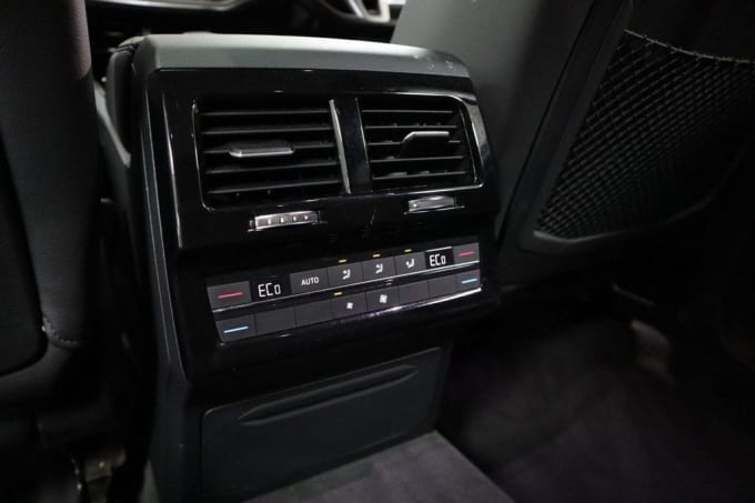 2025 Volkswagen Touareg