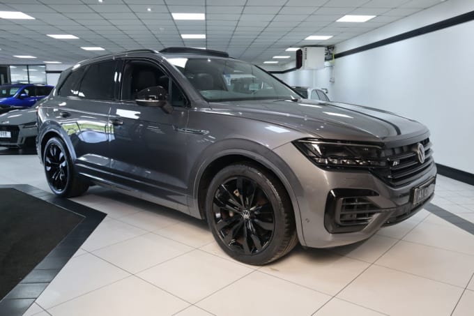 2025 Volkswagen Touareg