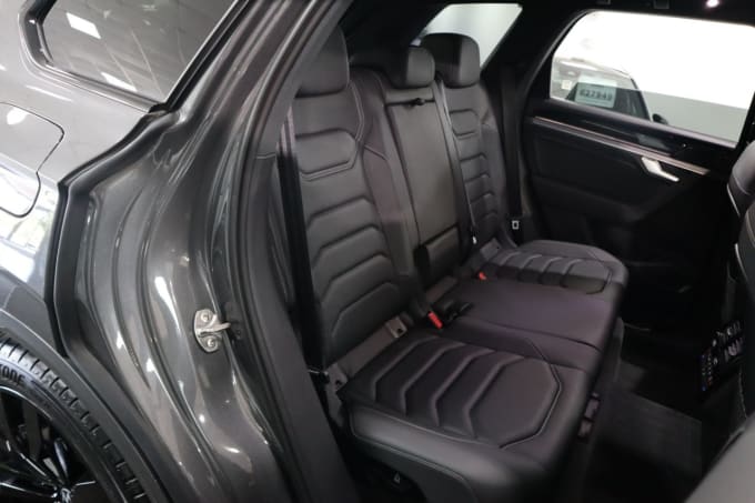2025 Volkswagen Touareg
