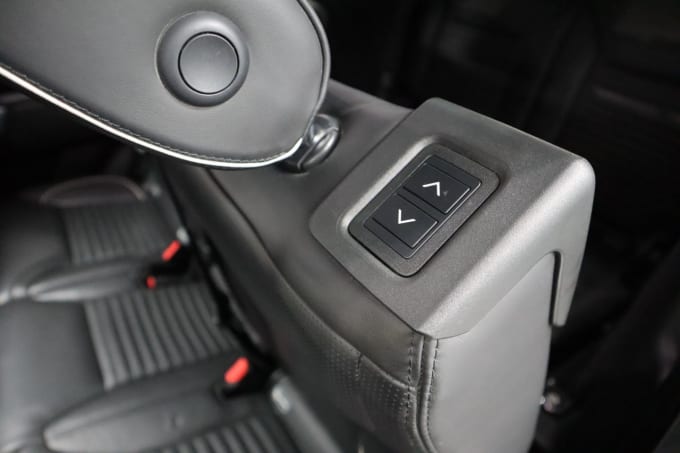 2025 Land Rover Discovery