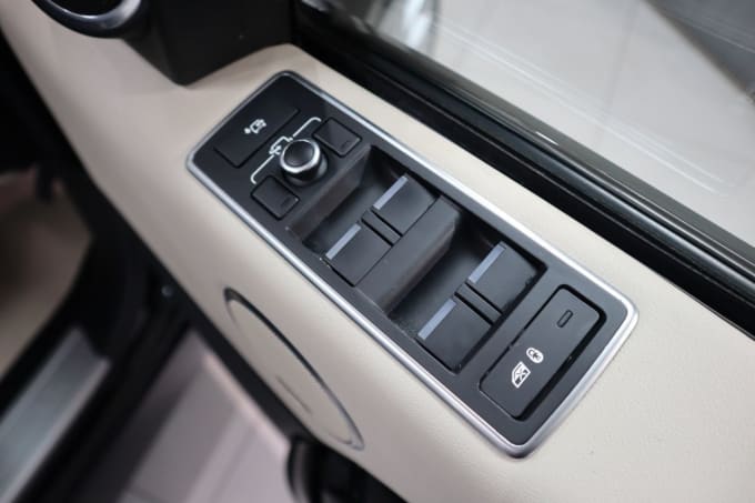 2025 Land Rover Range Rover