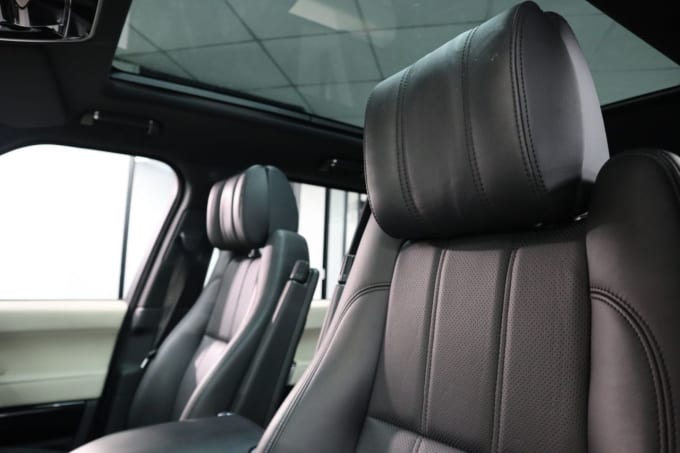 2025 Land Rover Range Rover