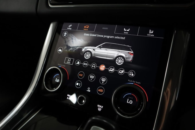 2025 Land Rover Range Rover Sport