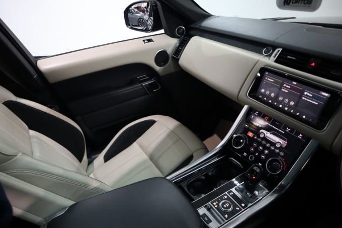 2025 Land Rover Range Rover Sport