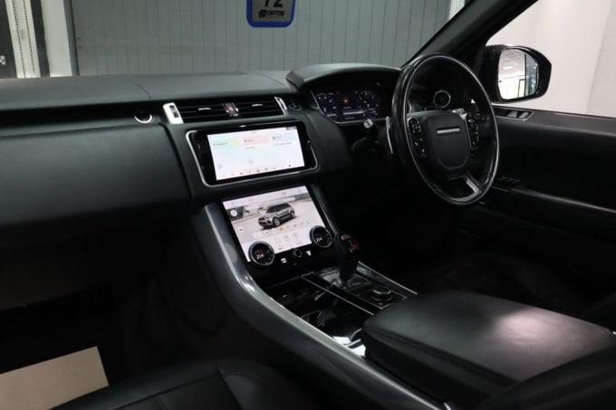 2025 Land Rover Range Rover Sport