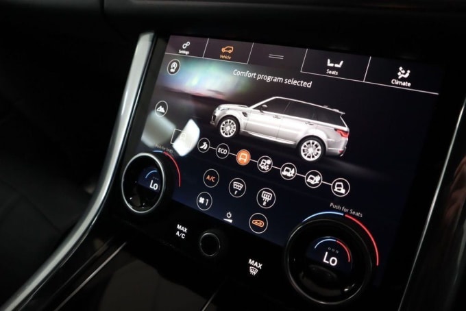 2025 Land Rover Range Rover Sport