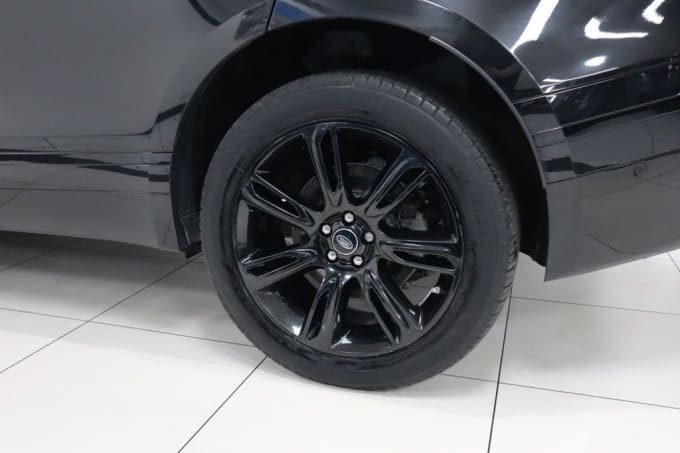2025 Land Rover Range Rover Velar