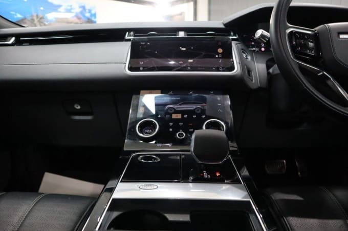 2025 Land Rover Range Rover Velar