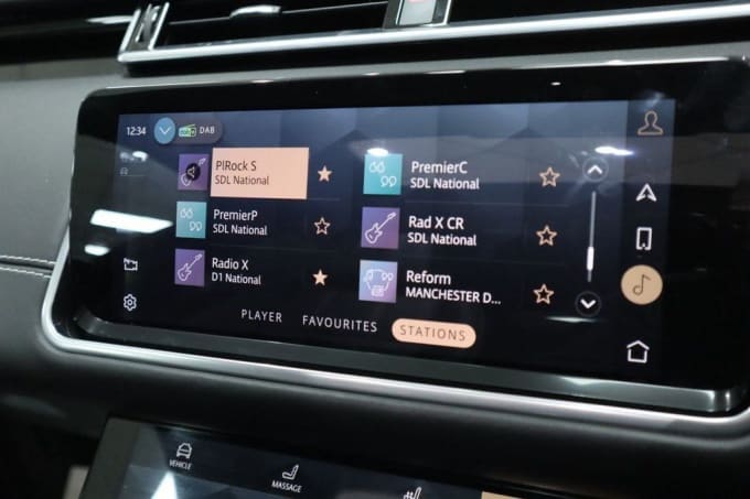 2025 Land Rover Range Rover Velar