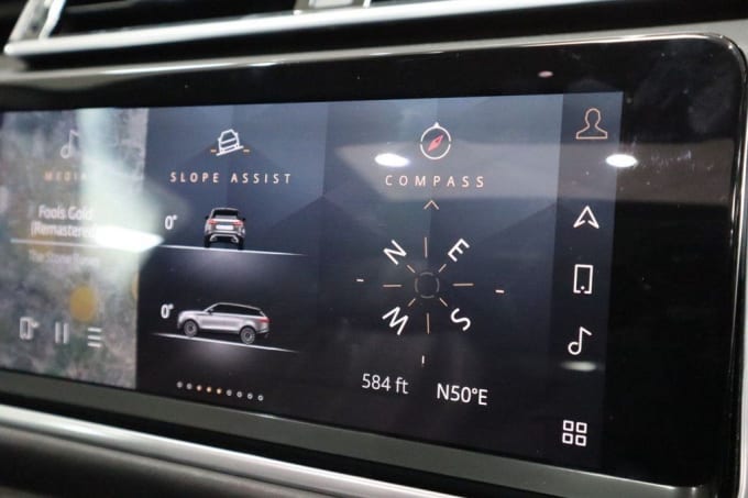 2025 Land Rover Range Rover Velar