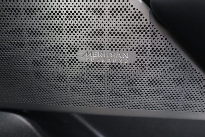 2025 Land Rover Range Rover Velar