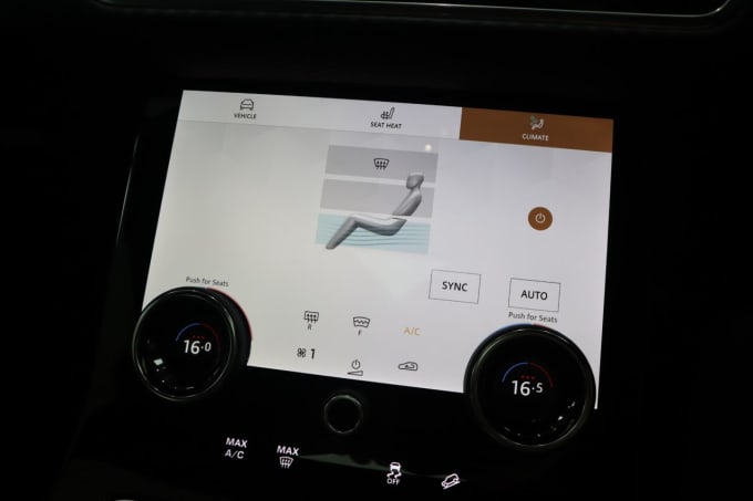 2025 Land Rover Range Rover Velar