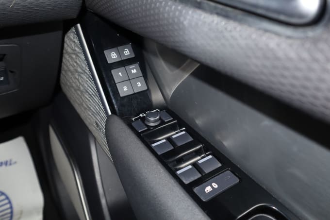 2025 Land Rover Range Rover Velar