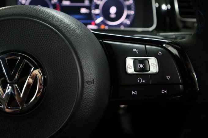 2025 Volkswagen Golf