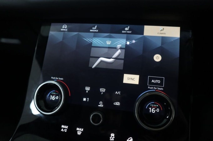 2025 Land Rover Range Rover Velar
