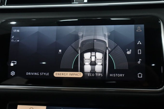 2025 Land Rover Range Rover Velar