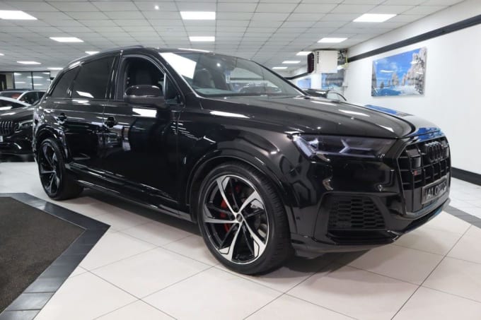 2025 Audi Sq7