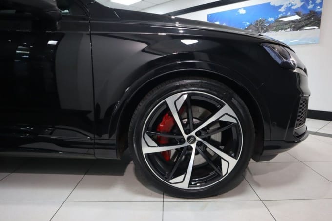 2025 Audi Sq7