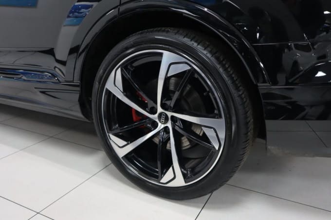 2025 Audi Sq7