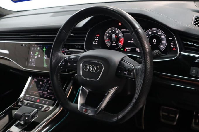2025 Audi Sq7