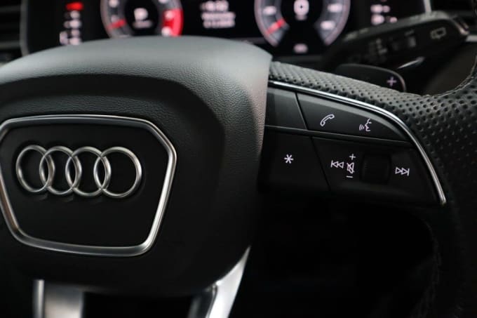 2025 Audi Sq7