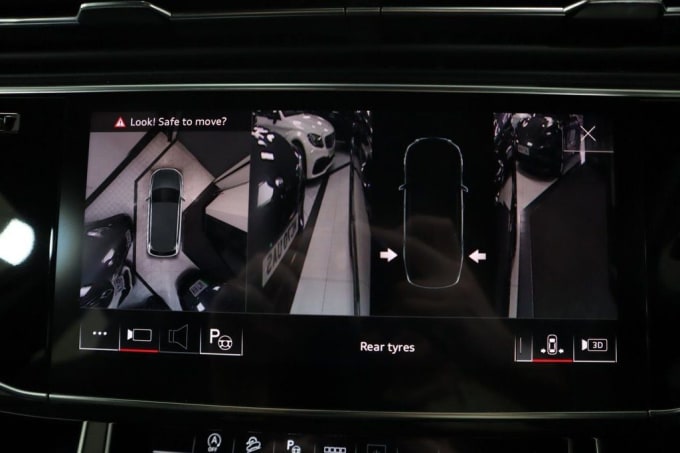 2025 Audi Sq7