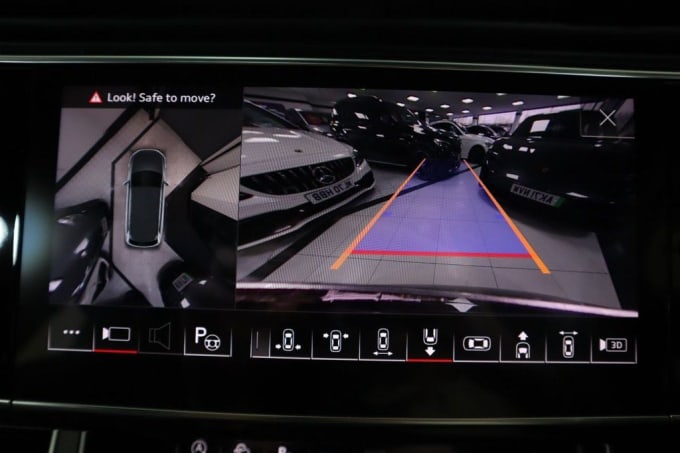 2025 Audi Sq7