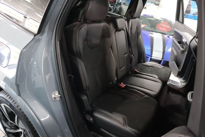 2025 Volvo Xc90
