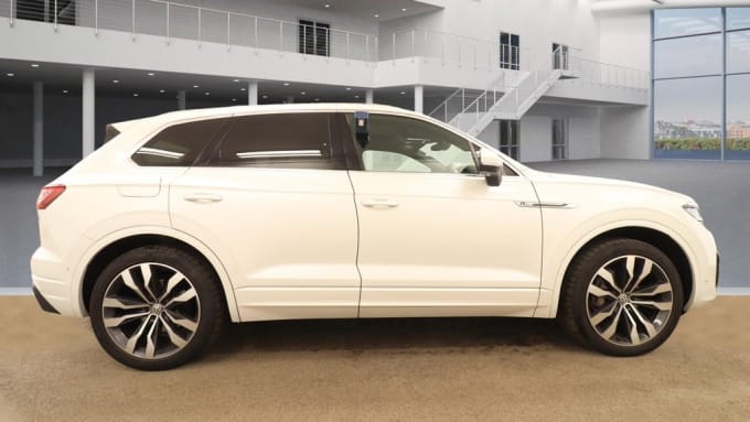 2025 Volkswagen Touareg