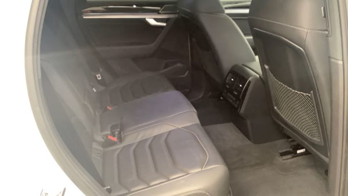 2025 Volkswagen Touareg