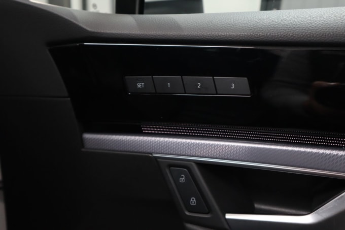2025 Volkswagen Touareg