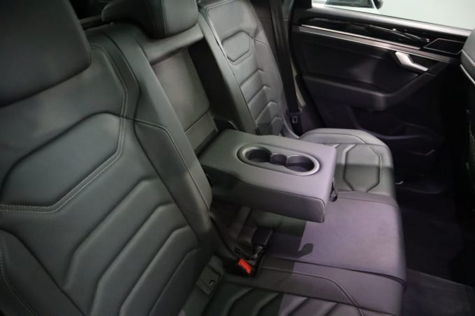 2025 Volkswagen Touareg