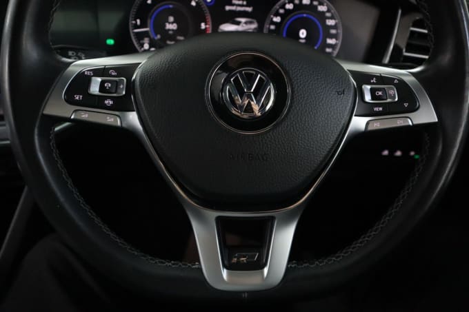 2025 Volkswagen Touareg