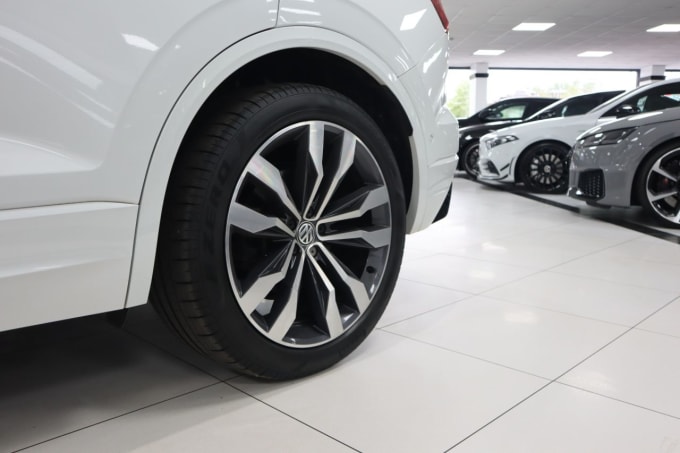 2025 Volkswagen Touareg