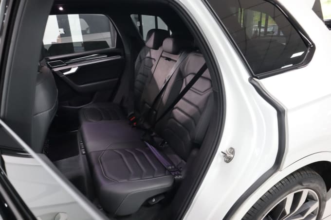 2025 Volkswagen Touareg
