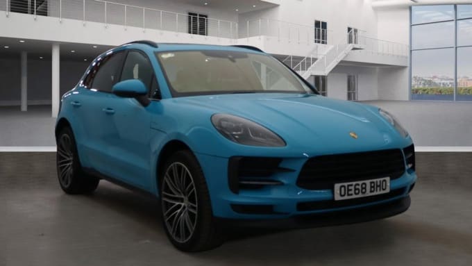 2025 Porsche Macan