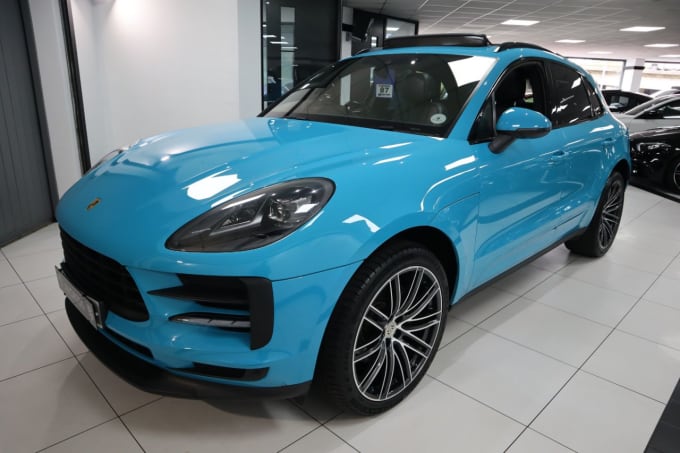 2025 Porsche Macan