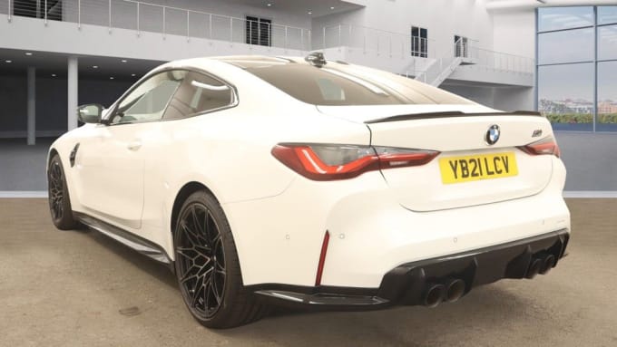 2025 BMW M4