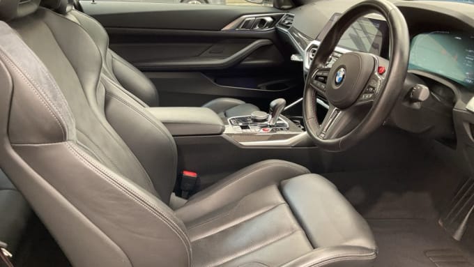 2025 BMW M4
