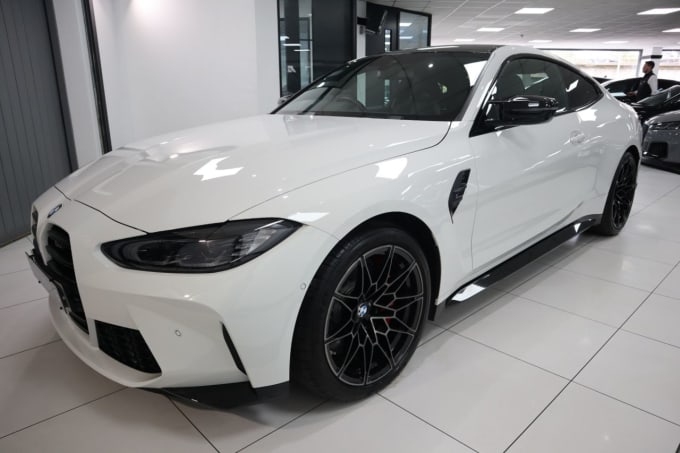 2025 BMW M4