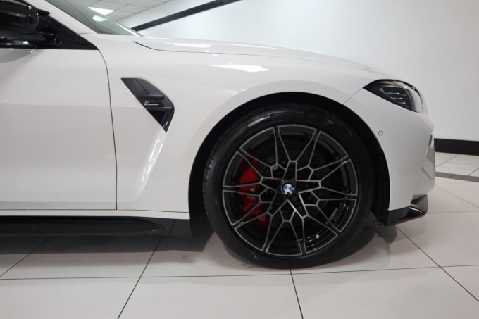 2025 BMW M4