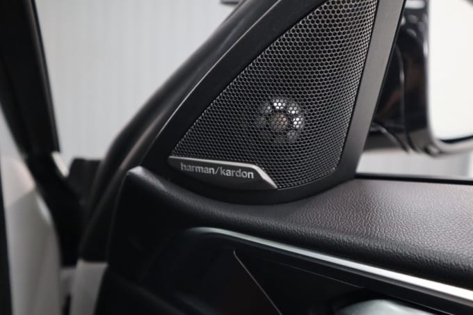 2025 BMW M4