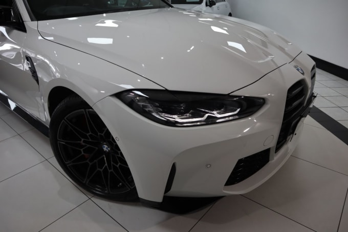 2025 BMW M4