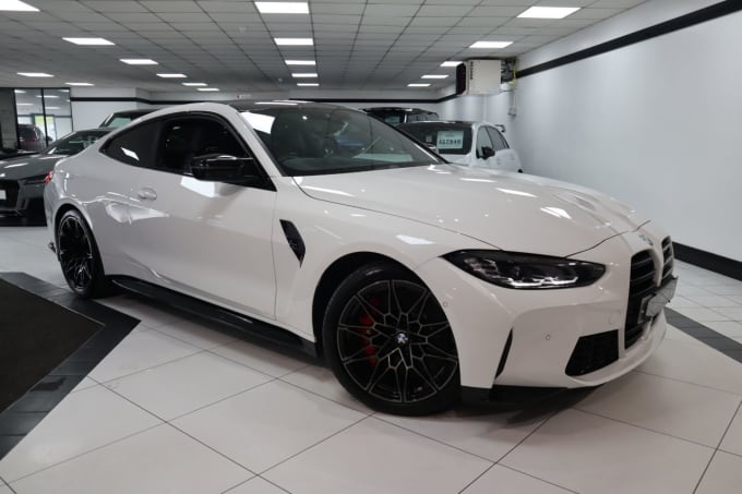 2025 BMW M4