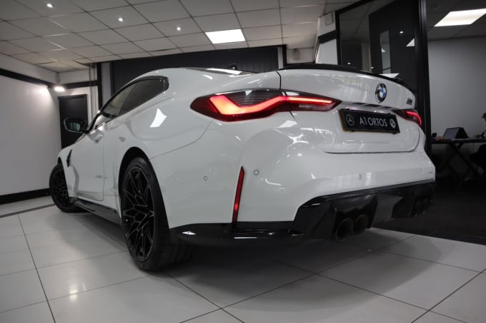 2025 BMW M4