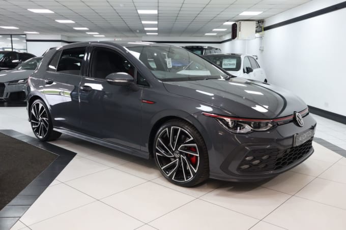 2025 Volkswagen Golf