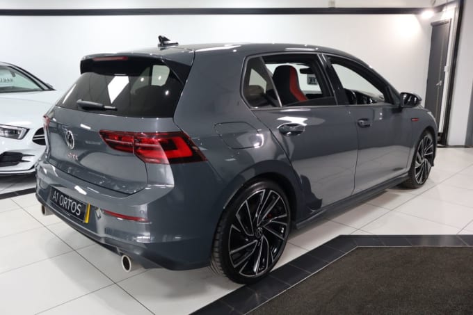 2025 Volkswagen Golf